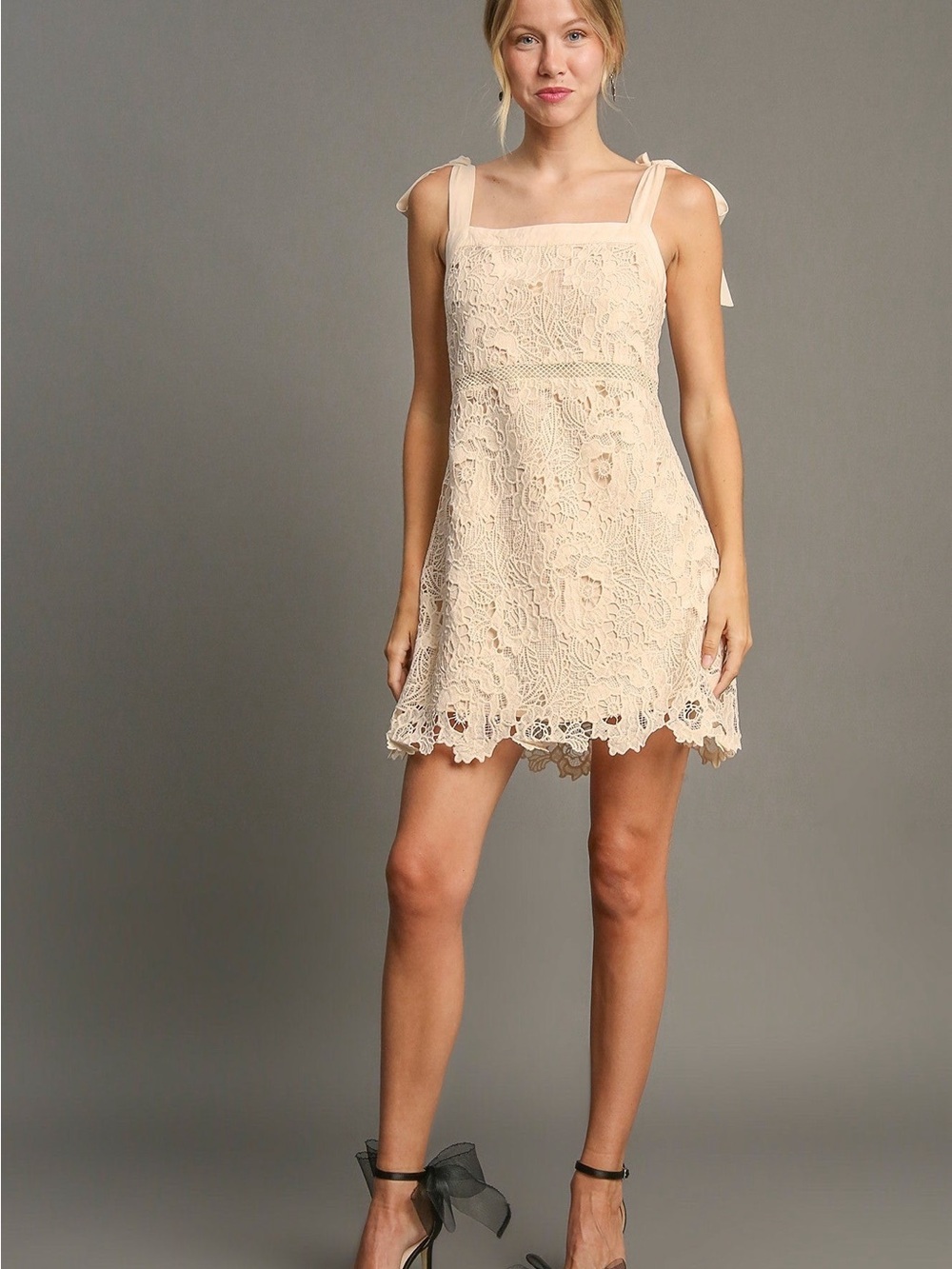 Umgee Sleeveless Lace Mini Dress in Cream W/ Ribbon Ties Medium M